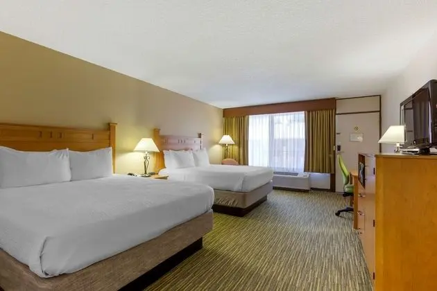 Standard Oda, 2 Büyük (Queen) Boy Yatak, Sigara İçilmez, Mikrodalga