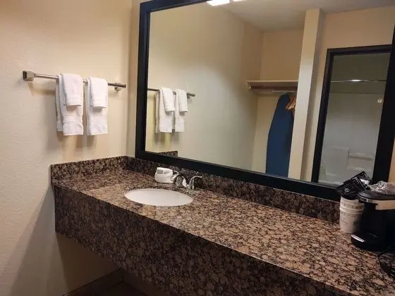 Standard Oda, 2 Büyük (Queen) Boy Yatak, Sigara İçilmez, Mikrodalga