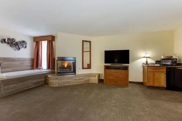 Süit, 1 En Büyük (King) Boy Yatak, Sigara İçilmez, Sıcak Su Küveti (2nd Floor)