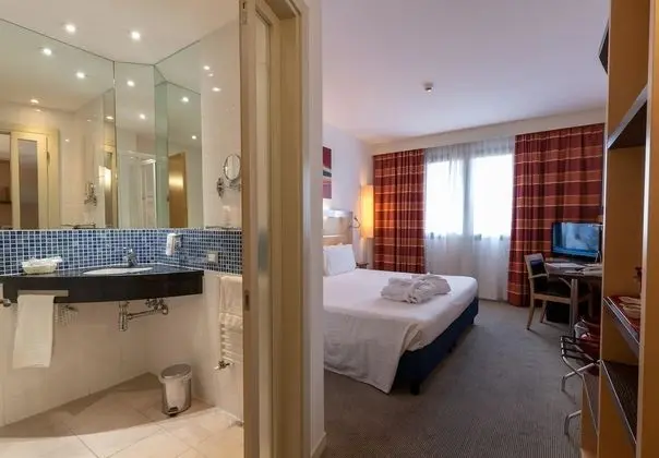 Classic Oda, 1 Çift Kişilik Yatak