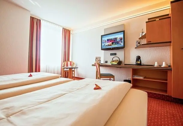 Standard Oda, 1 Çift Kişilik Yatak