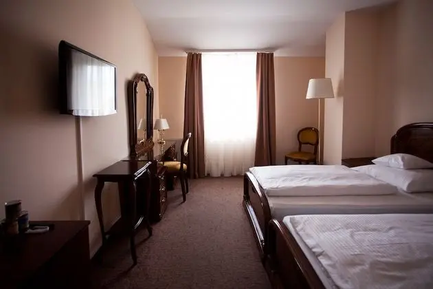 Business Twin Room with Air-Conditioning