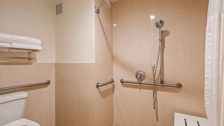Standard Oda, 1 En Büyük (King) Boy Yatak, Engellilere Uygun, Sigara İçilmez
