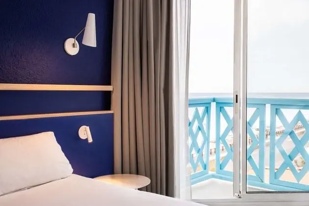 Deluxe Oda, 1 Büyük (Queen) Boy Yatak, Sigara İçilmez, Deniz Manzaralı (Twin bed on request)