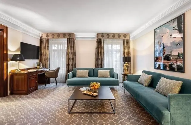 Junior Süit, 1 Çift Kişilik Yatak, Küvet, Bahçeli