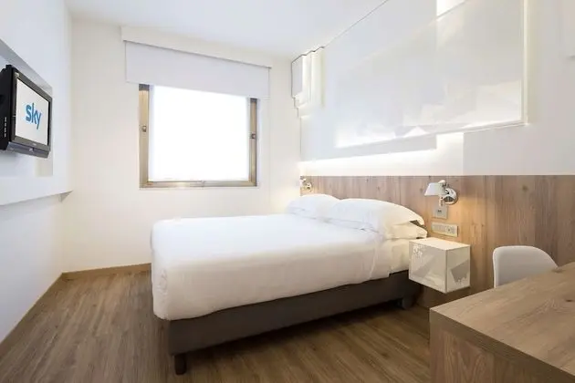 Classic Oda, 1 Büyük (Queen) Boy Yatak, Sigara İçilmez