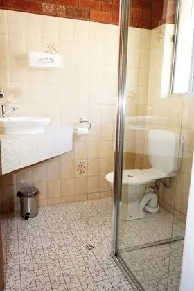 Standard Oda, 1 Büyük (Queen) Boy Yatak