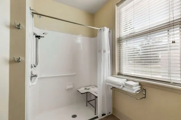 Standard Oda, 1 En Büyük (King) Boy Yatak, Engellilere Uygun, Sigara İçilmez