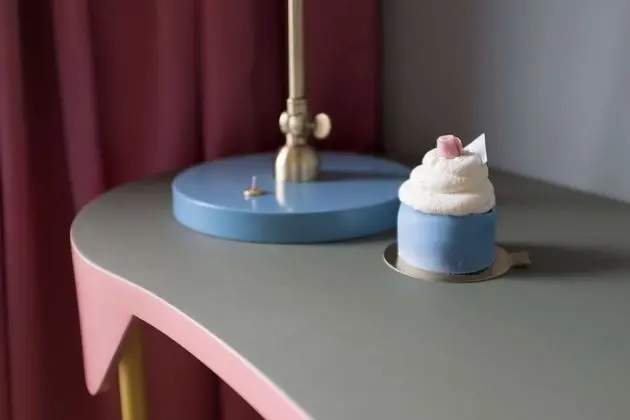 Standard Stüdyo, Birden Çok Yatak, Sigara İçilmez