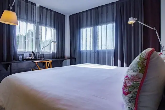 Junior Süit, 1 En Büyük (King) Boy Yatak, Sigara İçilmez