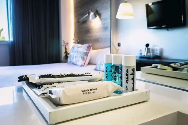 Junior Süit, 1 En Büyük (King) Boy Yatak, Sigara İçilmez