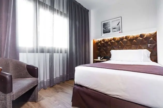 Standard Oda, 1 Tek Kişilik Yatak, Sigara İçilmez