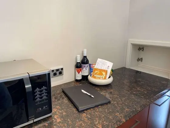 Deluxe Oda, Birden Çok Yatak, Sigara İçilmez, Mikrodalga
