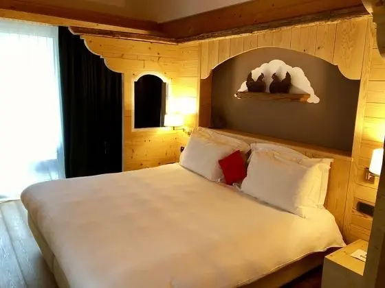 Romantic Süit, Şehir Manzaralı