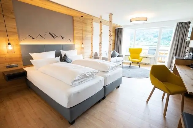 Superior Oda, 1 Çift Kişilik Yatak, Balkon, Dağ Manzaralı