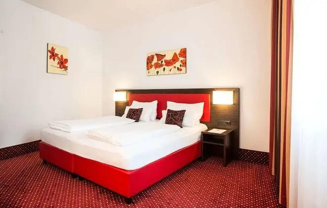 Comfort Oda, Birden Çok Yatak, Avlu Manzaralı