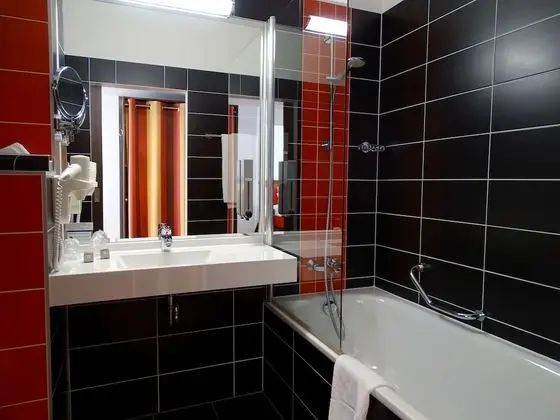 Comfort Oda, Birden Çok Yatak, Avlu Manzaralı