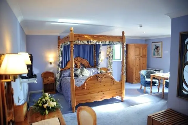 Standard Oda, 1 En Büyük (King) Boy Yatak, Sigara İçilmez (Canopy Bed)