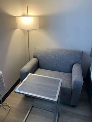 Standard Oda, 1 Büyük (Queen) Boy Yatak ve Çekyat, Sigara İçilmez (with Sofabed)