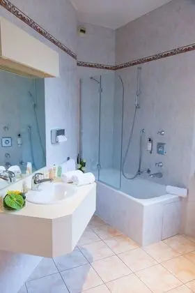 Comfort Oda, 1 Büyük (Queen) Boy Yatak, Sigara İçilmez