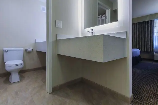 Standard Oda, 1 En Büyük (King) Boy Yatak, Sigara İçilmez, Buzdolabı