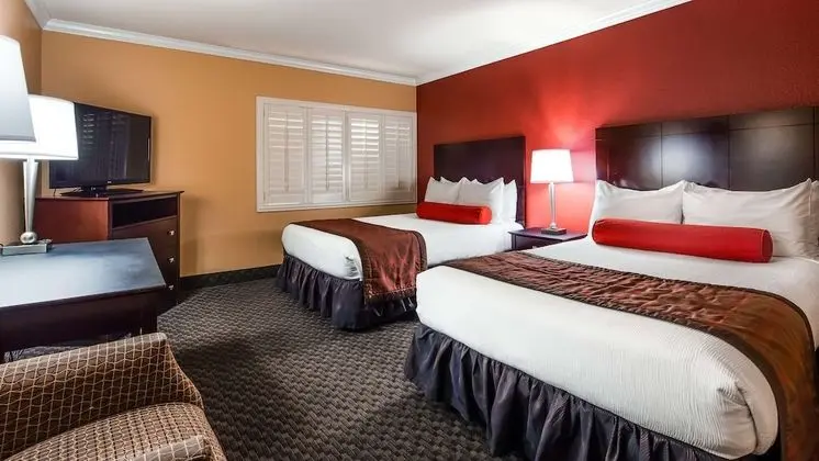 Standard Oda, 2 Çift Kişilik Yatak, Sigara İçilmez, Buzdolabı (No Resort Fees)