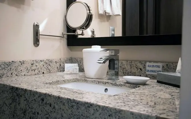 Standard Oda, 1 En Büyük (King) Boy Yatak, Sigara İçilmez, Buzdolabı