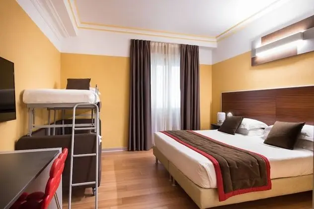 Family Oda, Birden Çok Yatak, Sigara İçilmez