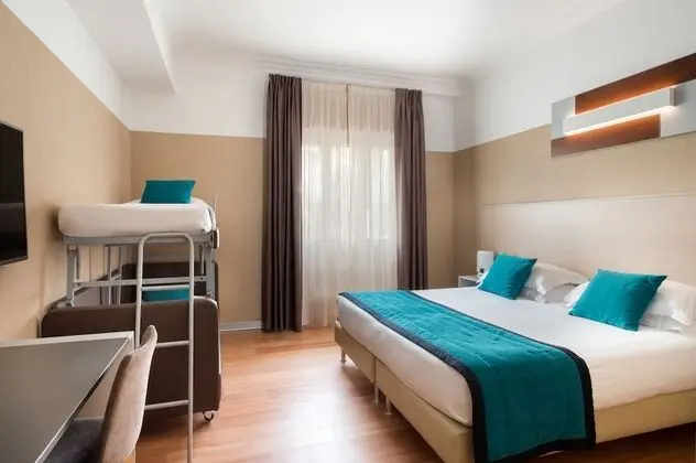 Family Oda, Birden Çok Yatak, Sigara İçilmez