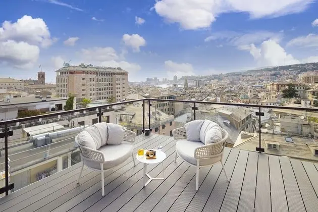 Junior Süit, Birden Çok Yatak, Sigara İçilmez, Şehir Manzaralı