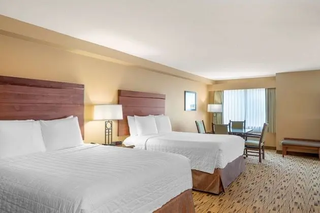 Standard Oda, 2 Büyük (Queen) Boy Yatak, Buzdolabı ve Mikrodalga, Nehir Manzaralı