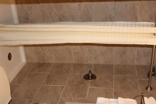 Standard Oda, 2 Büyük (Queen) Boy Yatak, Sigara İçilmez, Buzdolabı ve Mikrodalga