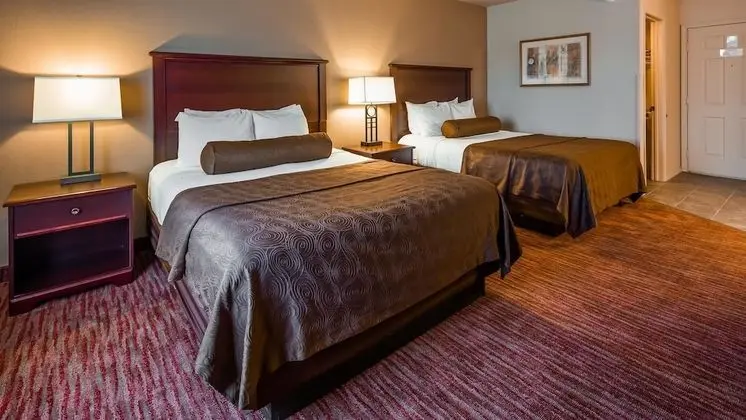 Standard Oda, 2 Büyük (Queen) Boy Yatak, Sigara İçilmez (Pet Friendly)