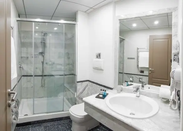Comfort Oda, 1 En Büyük (King) Boy Yatak, Sigara İçilmez, Balkon