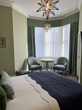 Süit, 1 En Büyük (King) Boy Yatak, Sigara İçilmez