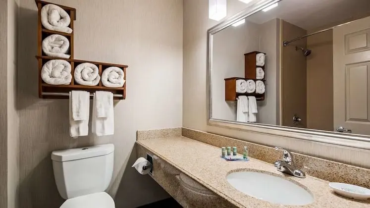 Standard Oda, 2 Büyük (Queen) Boy Yatak, Sigara İçilmez, Mikrodalga