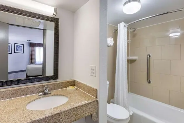 Standard Oda, 1 En Büyük (King) Boy Yatak, Sigara İçilmez, Buzdolabı