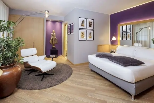 Süit, 1 En Büyük (King) Boy Yatak, Sigara İçilmez (Living Room)