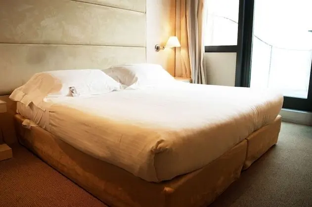 Standard Oda, 1 Büyük (Queen) Boy Yatak, Sigara İçilmez (Twin bed on request)