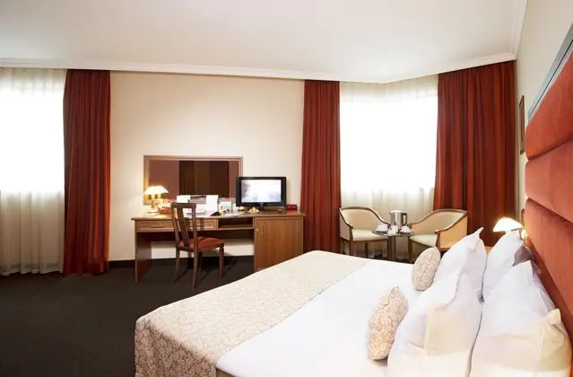 Çift ​​kişilik Executive