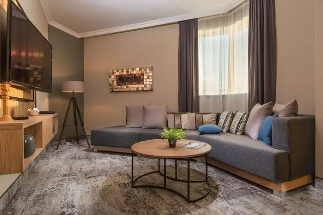 Junior Suit Standard