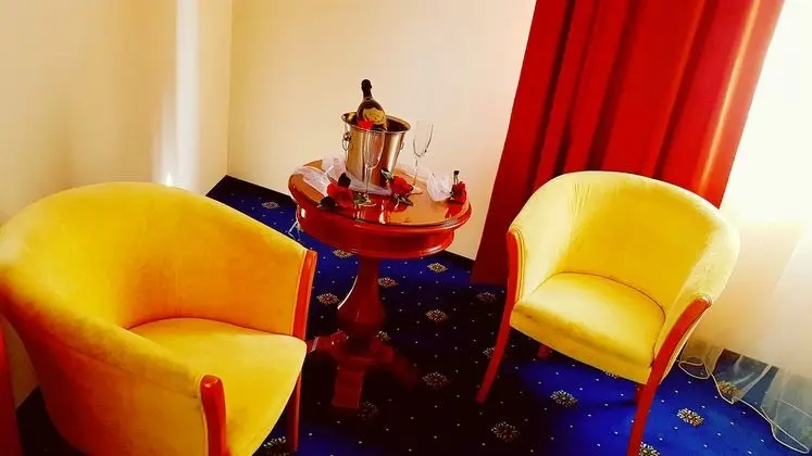 1 Çift Kişilik Veya 2 Tek Kişilik Yatak Superior