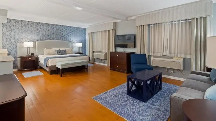 Süit, 1 En Büyük (King) Boy Yatak, Sigara İçilmez, Sıcak Su Küveti (Oversized Room;with Sofabed)