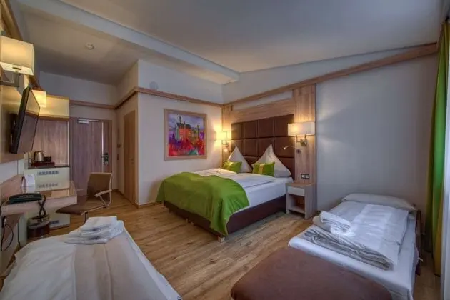 Standard Oda, 2 Tek Kişilik Yatak, Engellilere Uygun (with Two Single SofaBeds)