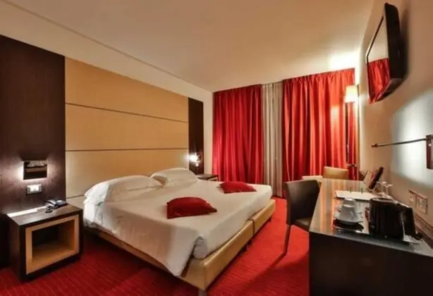 Comfort Oda, 1 Büyük (Queen) Boy Yatak, Sigara İçilmez