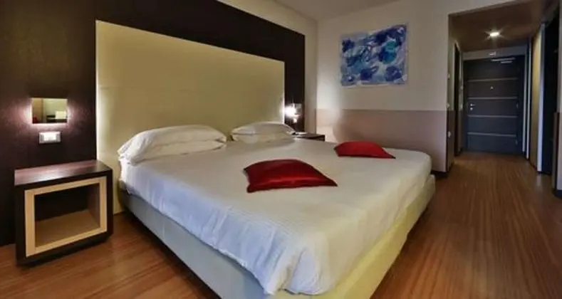 Comfort Oda, 1 Büyük (Queen) Boy Yatak, Sigara İçilmez