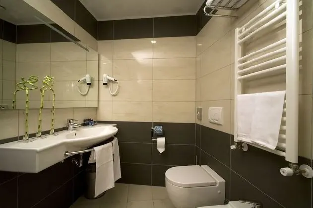 Comfort Oda, 1 Büyük (Queen) Boy Yatak, Sigara İçilmez