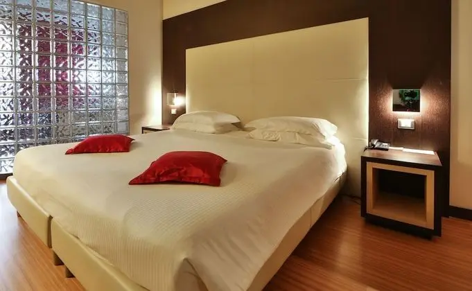 Junior Süit, 1 En Büyük (King) Boy Yatak, Sigara İçilmez