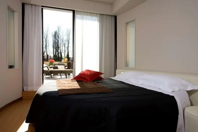 Junior Süit, 1 En Büyük (King) Boy Yatak, Sigara İçilmez