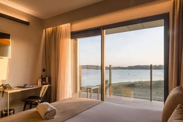 Superior Apart Daire, Küçük Mutfak, Göl Manzaralı (with Sofabed)